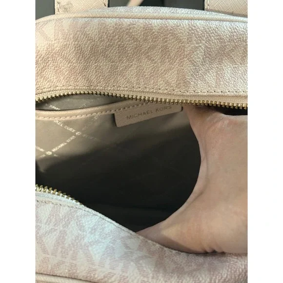 Michael Kors Abbey Pink Signature 3D Floral Applique Backpack Gold Hardware - Picture 9 of 9